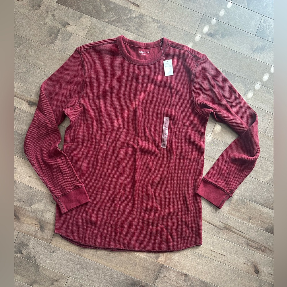 NWT GAP Men's Burgundy Long Sleeve waffle shirt - size XL